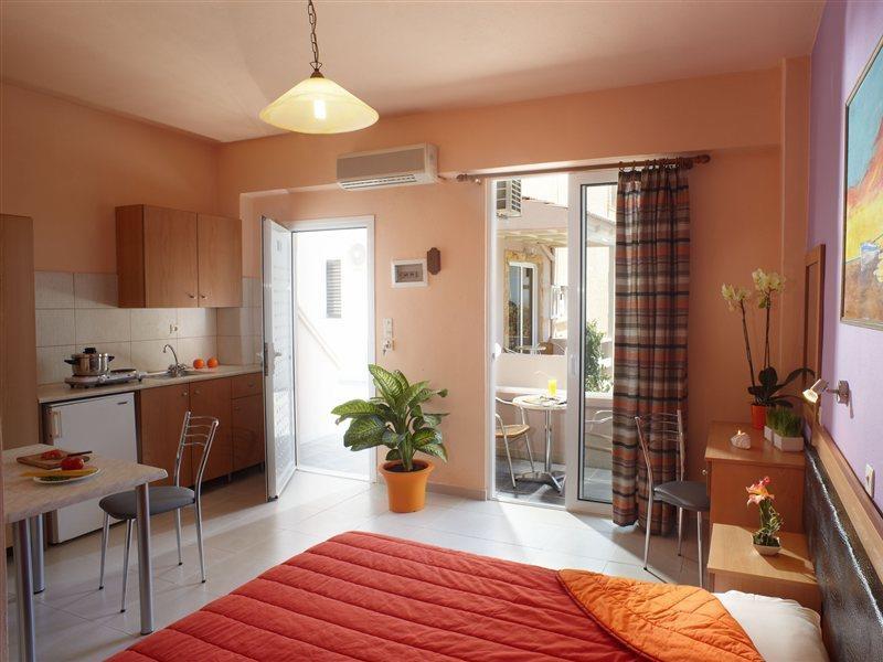 Marietta Hotel Apartments Pastida Exterior foto